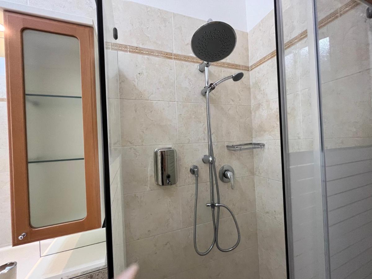 Attico Briccarello -Intero Appartamento- Elegant Suite With Free Wifi Near Inalpi Arena And Sporting Club Torino-Olimpyc Stadium Exterior foto